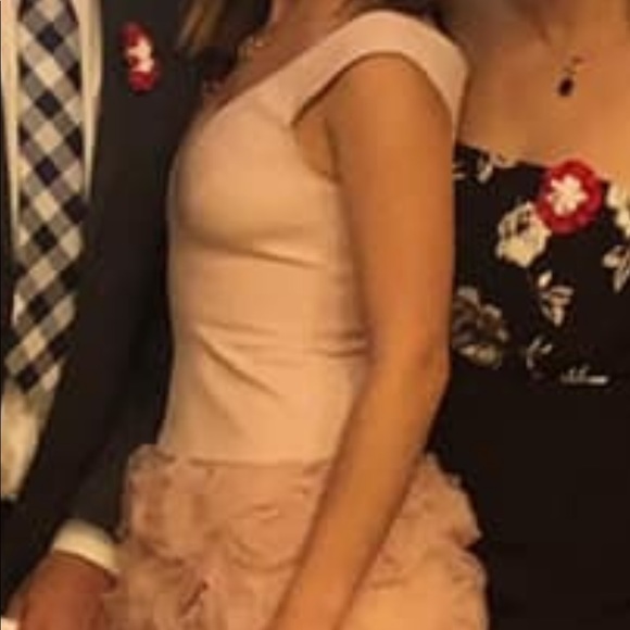 BCBGMAXAZRIA 💝 pretty Off-The-Shoulder Dress - Picture 7 of 12